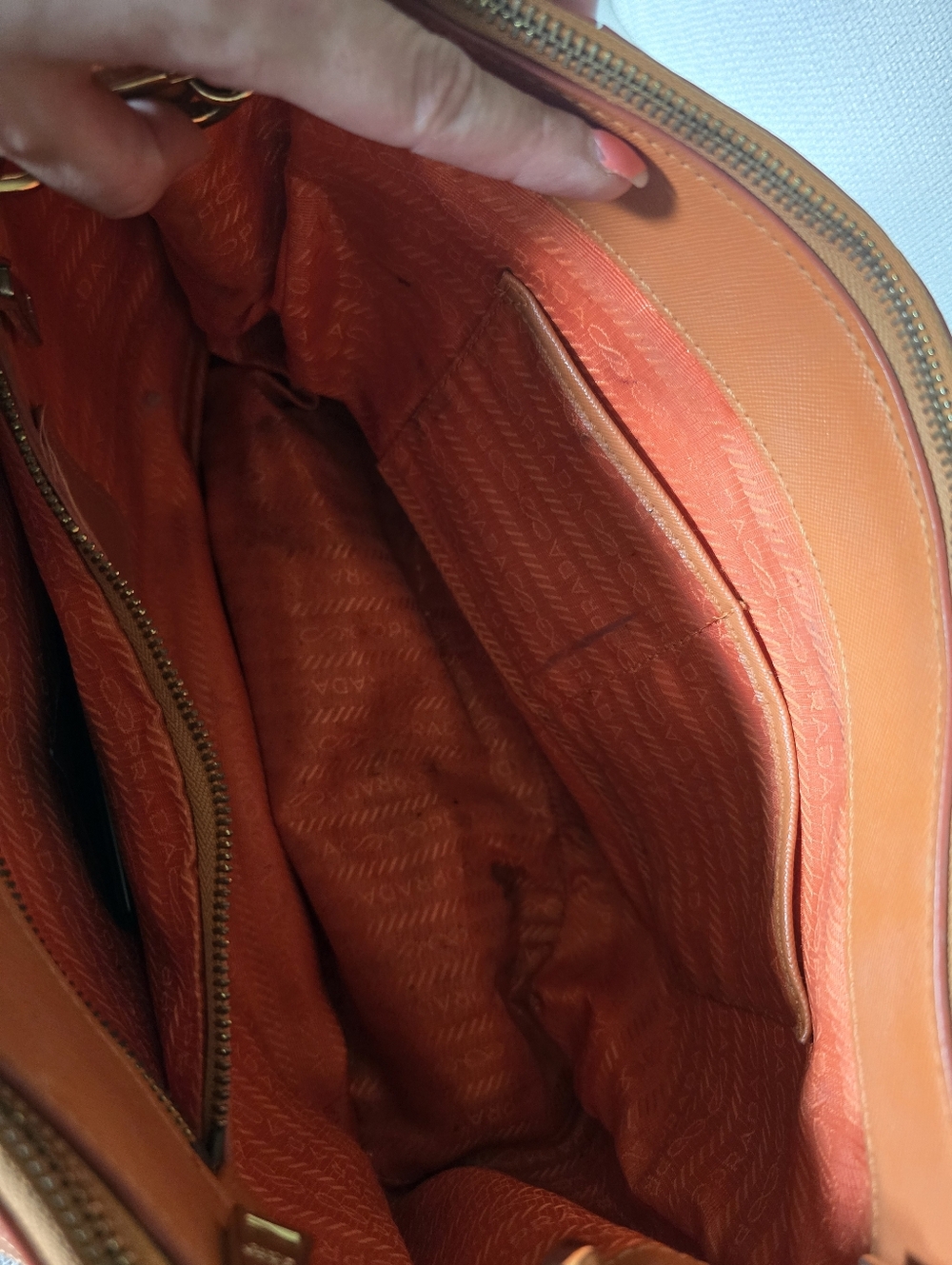 Prada bicolor saffiano leather tote bag w crossbody strap - Picture 12 of 16